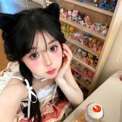 怪诞女孩